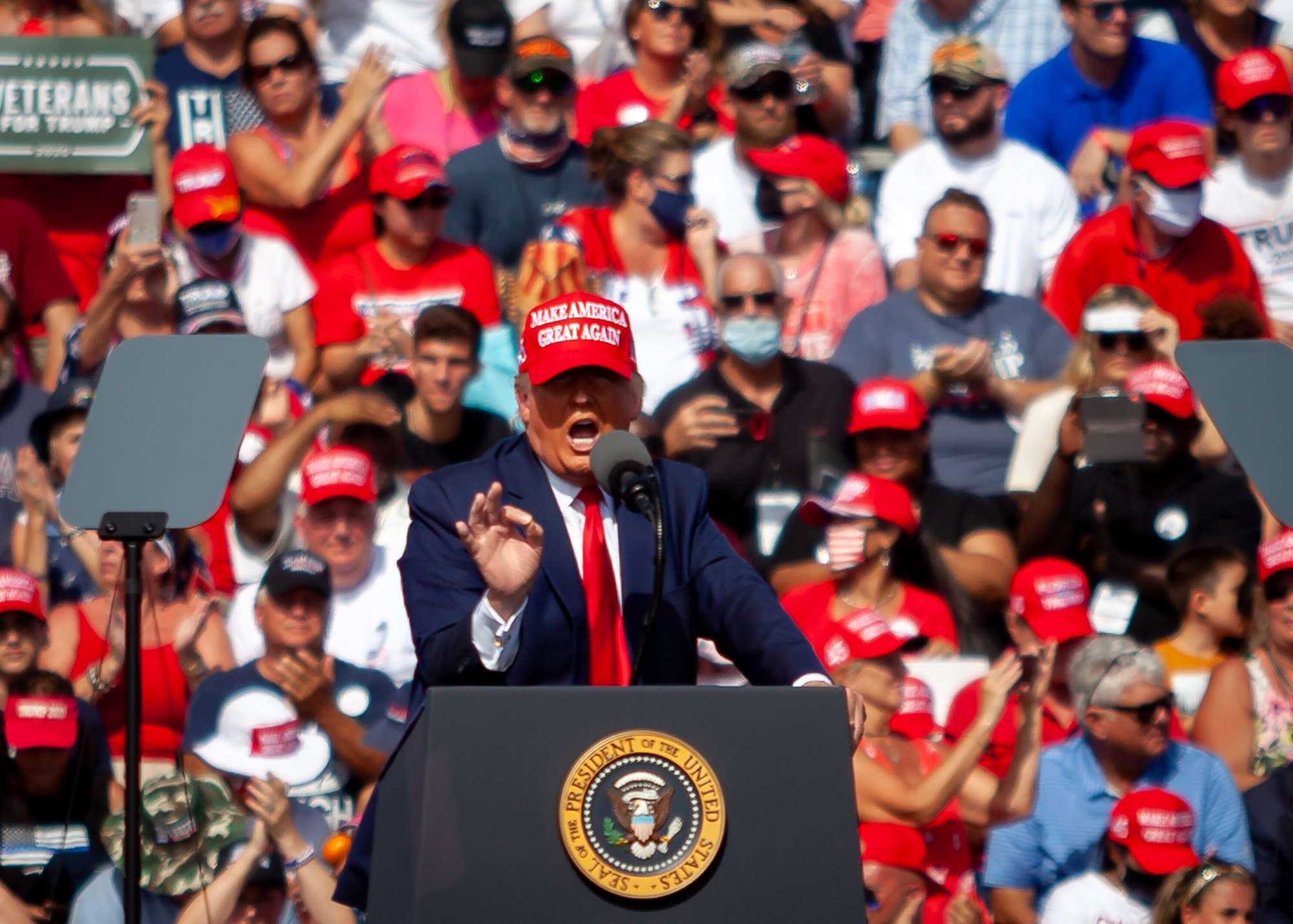 The Florida Senate approves a Trump highway and Bobby Bowden Airport