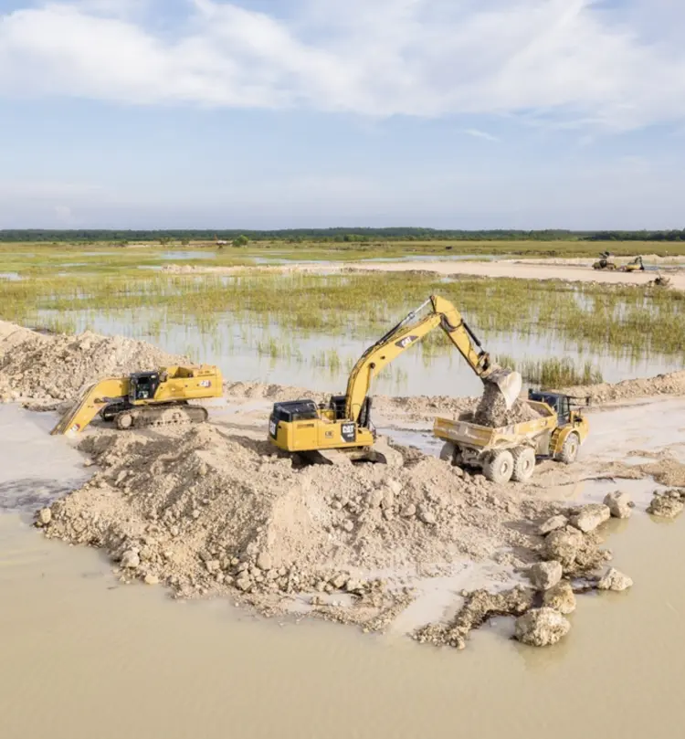 Billionaire Jeff Greene’s mining operation is blasting Collier homes with no relief