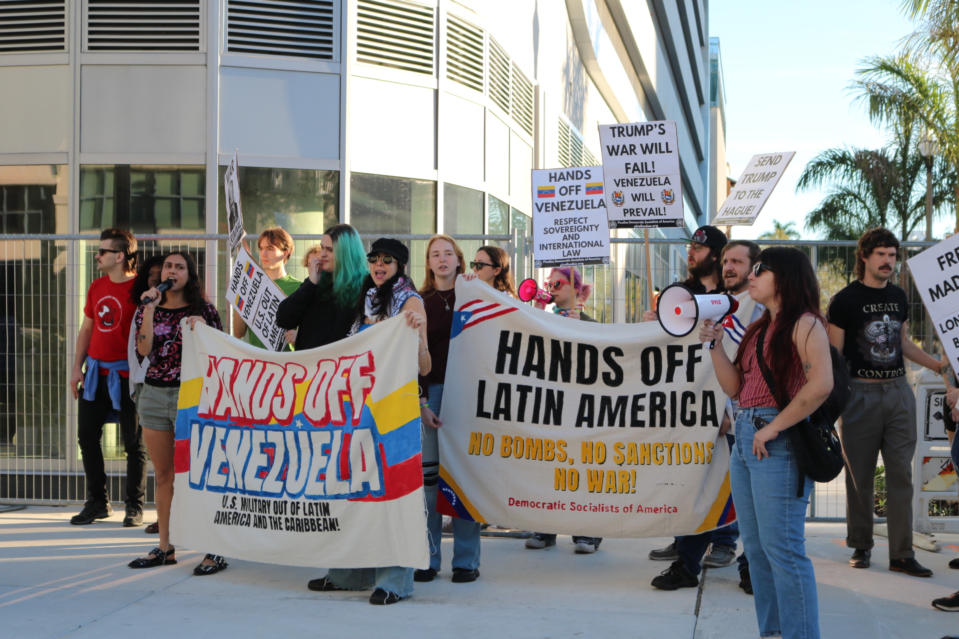 Progressive organizations hosts “Hands Off Venezuela” march in St. Petersburg