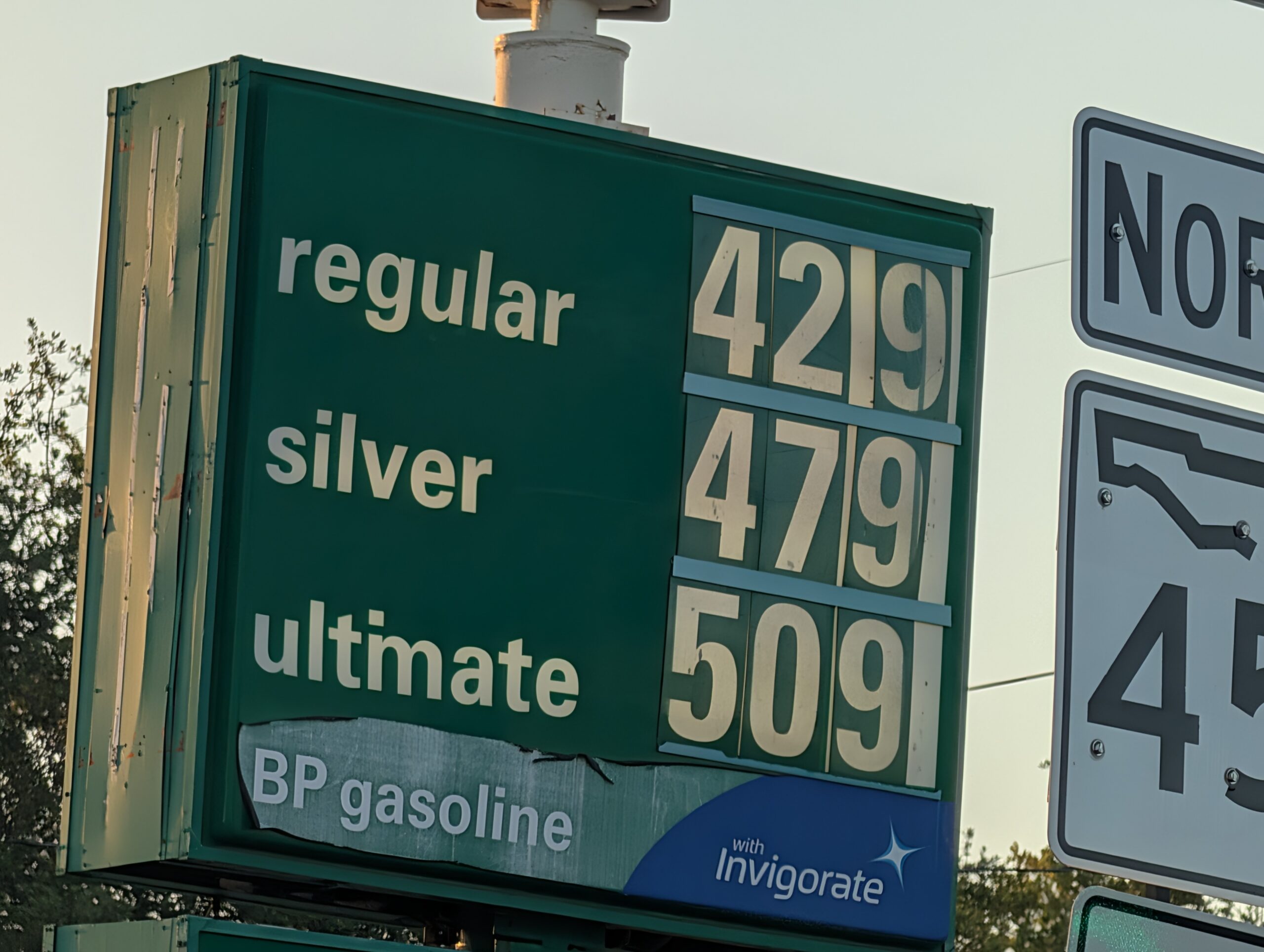 Florida gas prices rise again amid the U.S.-led war on Iran
